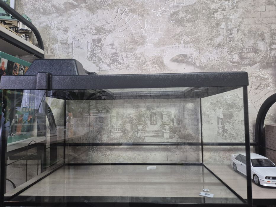 Продам Аквариум новый