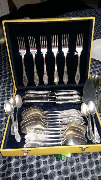 Набор столовых приборов Мельхиор