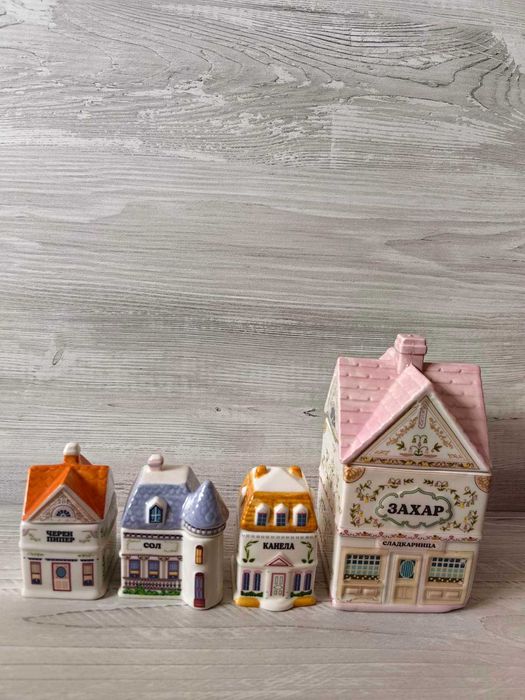 Комплект керамични съдове за подправки