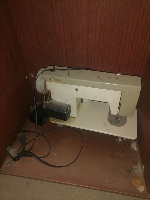 Швейная машинка чайка