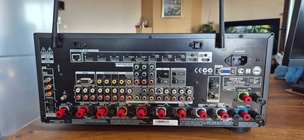 Ресивър ONKYO TX-NR929