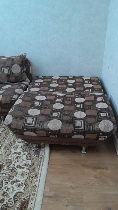 Диван и кресло с нишами