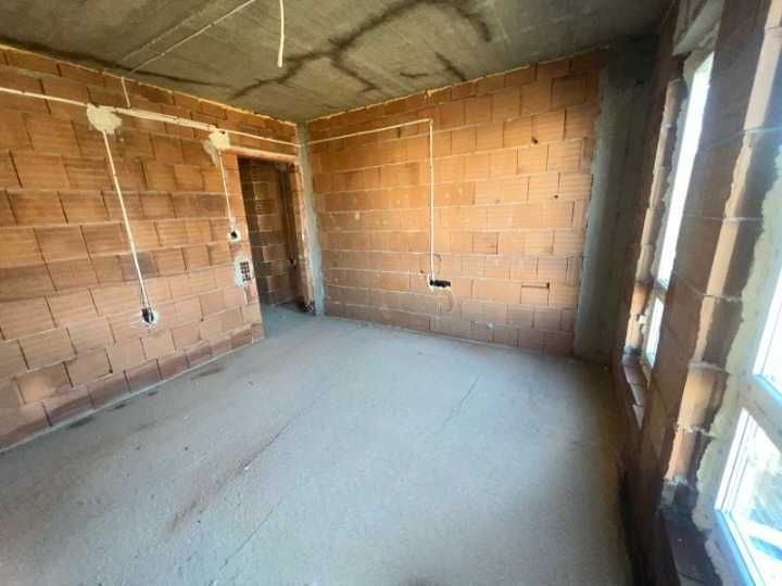 Тристаен апартамент в Остромила 105 кв.м.