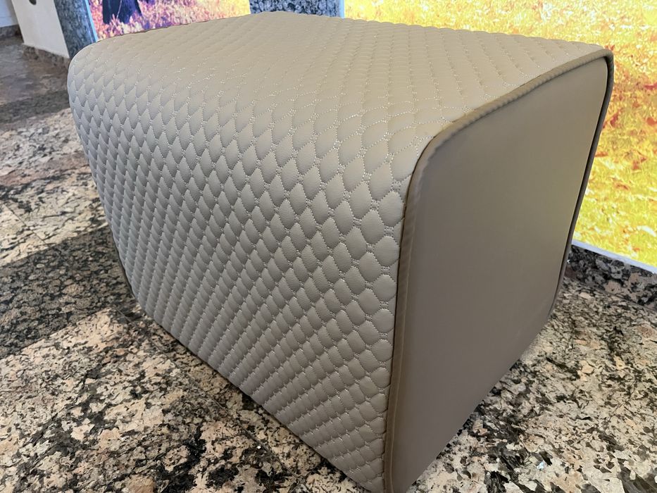 Луксозна пейка за антре, кожена табуретка (в две разновидности)