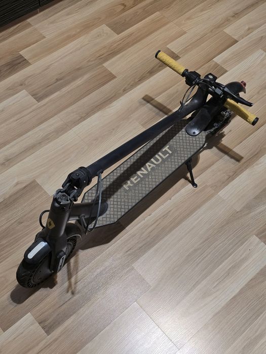Trotineta Electrica Renault
