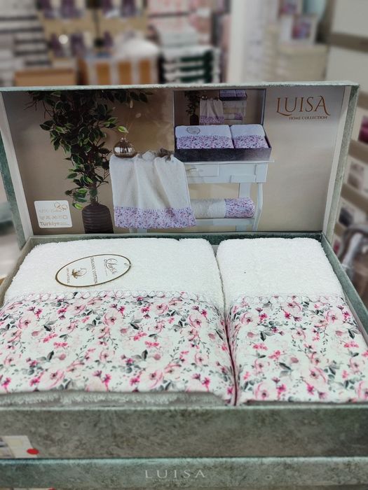 Sochiq  baniy yuz komplekt  korobkali