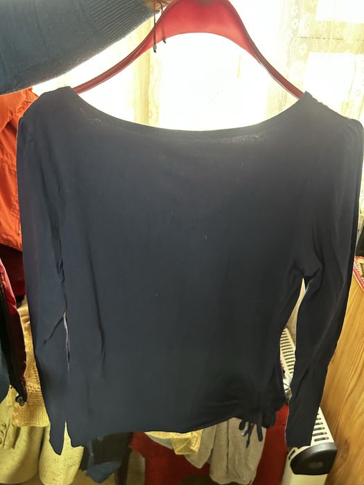 Продавам нови дамски блузи