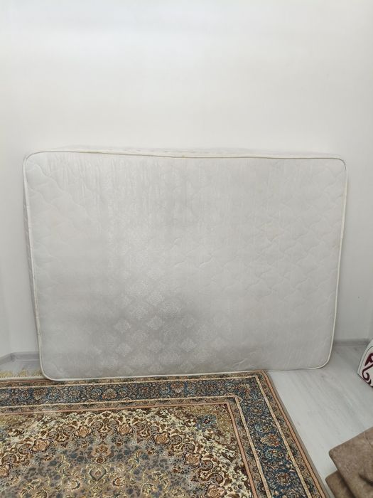 Продам матрас 190 на 140