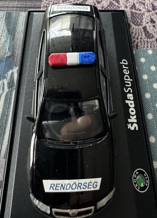 Macheta rara Skoda Superb Mk1 politia Maghiara Rendorseg