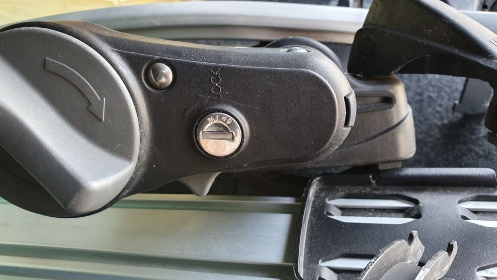 Vand bare transversale Thule Slidebar- extensibile