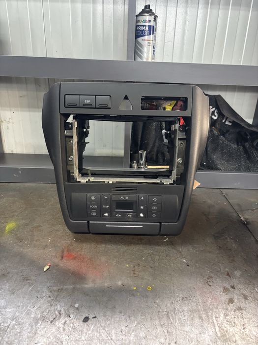 2din/рамка за навигация за audi A3/S3 8L