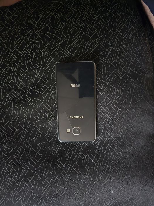 Samsung a 3 .2016