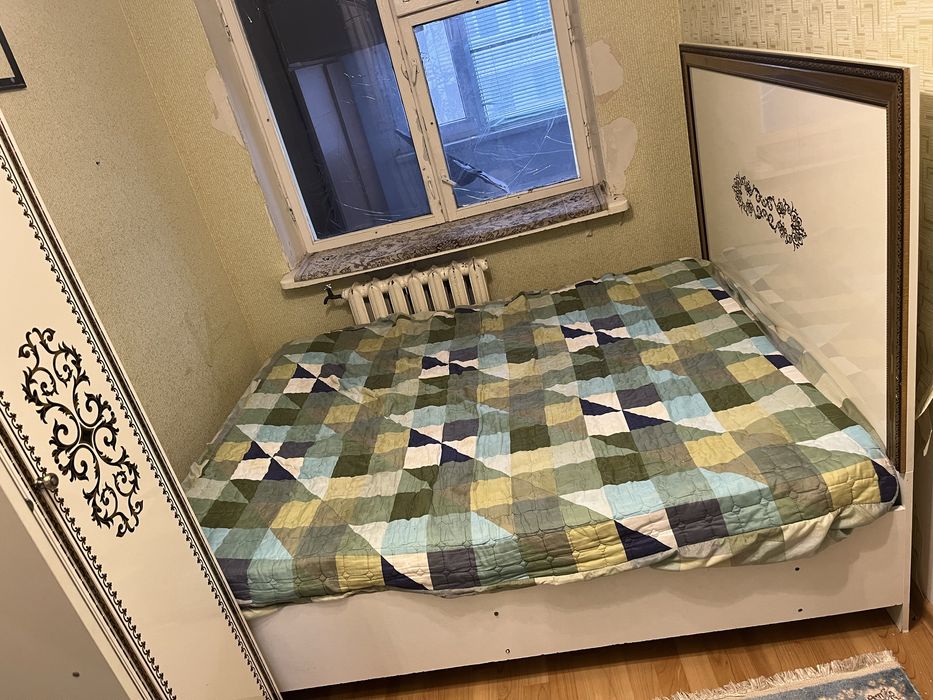 Продам кровать в спальню