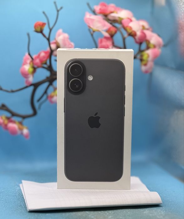 НОВ!!! Apple iPhone 17, 256GB, 5G, Black + подарък адаптер Apple