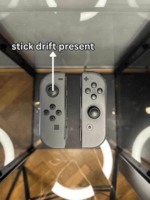 Nintendo Switch 1 + SD Card 128GB