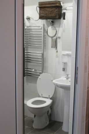 Дава се под наем Едностаен апартамент в Бургас, Център - 27 кв.м за 160 € - Снимка #6