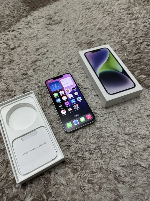 Продаю iPhone 14 в отличном состояние без ремонта