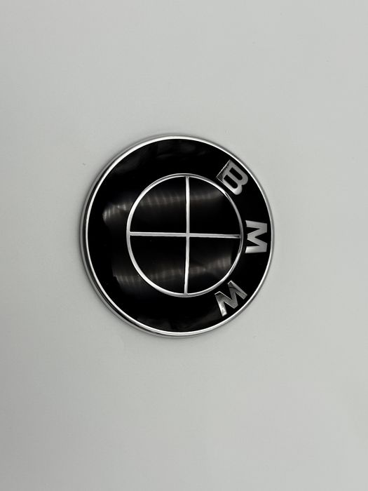 Emblema BMW Compatibila f30/f20 fata 82 mm