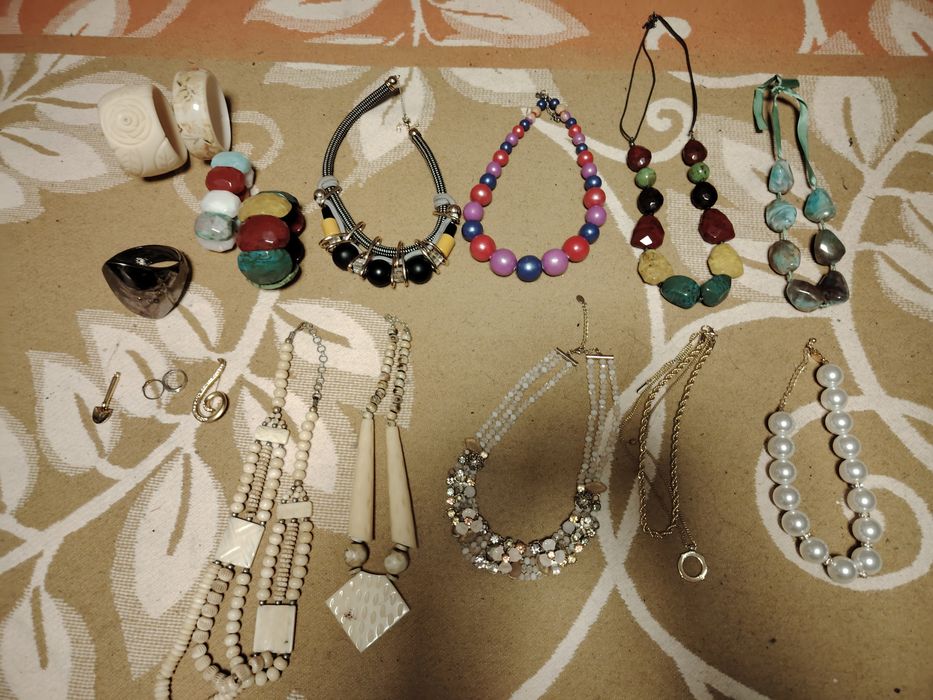 Bijuterii bune frumoase