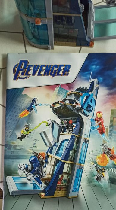 Продам конструктор Башня марвел