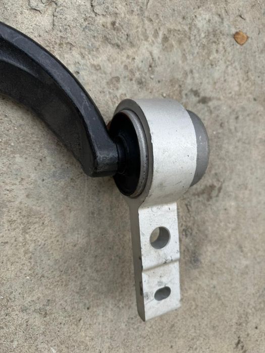 Передний рычаг, правый MAZDA6 gh 2007