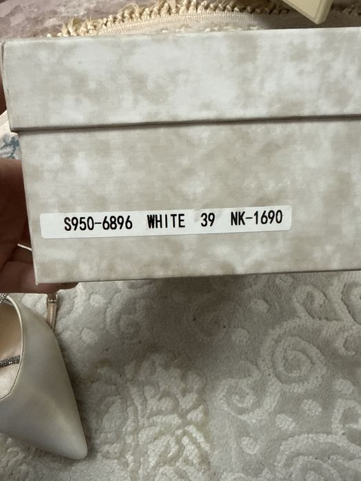 Туфли от Jimmychoo 39 размер