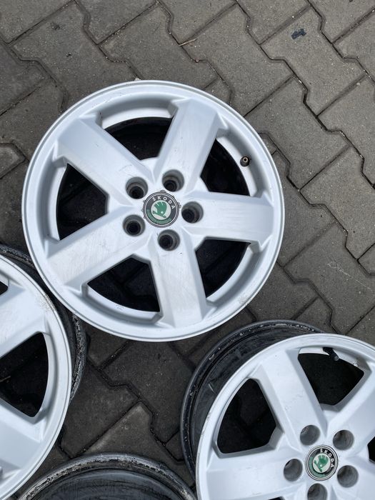 Jante Skoda Fabia Octavia 1 Golf 4 R15 5x100