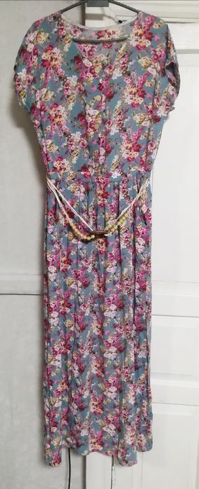 Продаётся женское платье