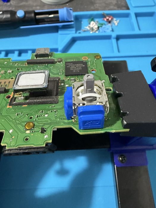Inlocuire joystick-uri PS5 cu TMR ( Reparatie stick drift )
