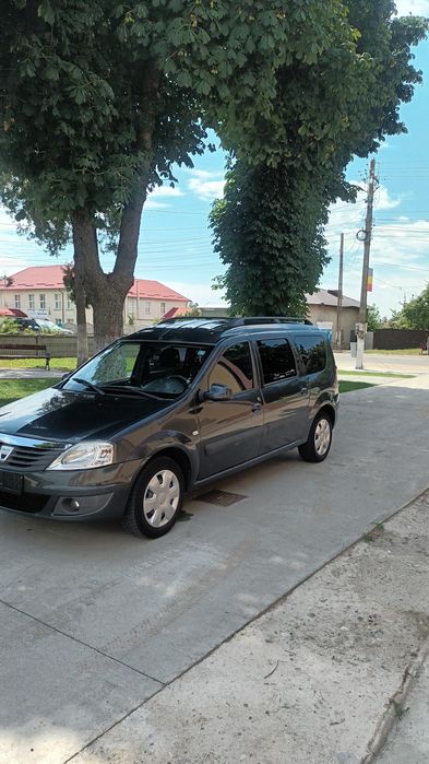Se vinde Logan Mcv. 1.6 8 valve