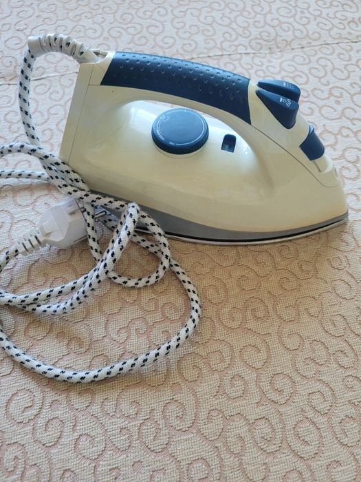 Продам Утюг Паравой