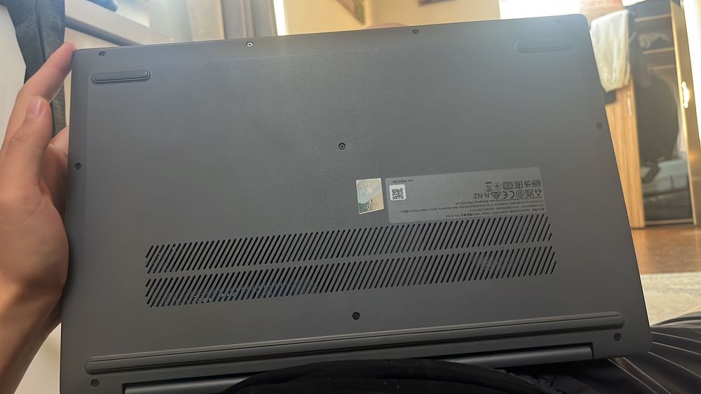 Ноутбук Lenovo ideapad slim 3