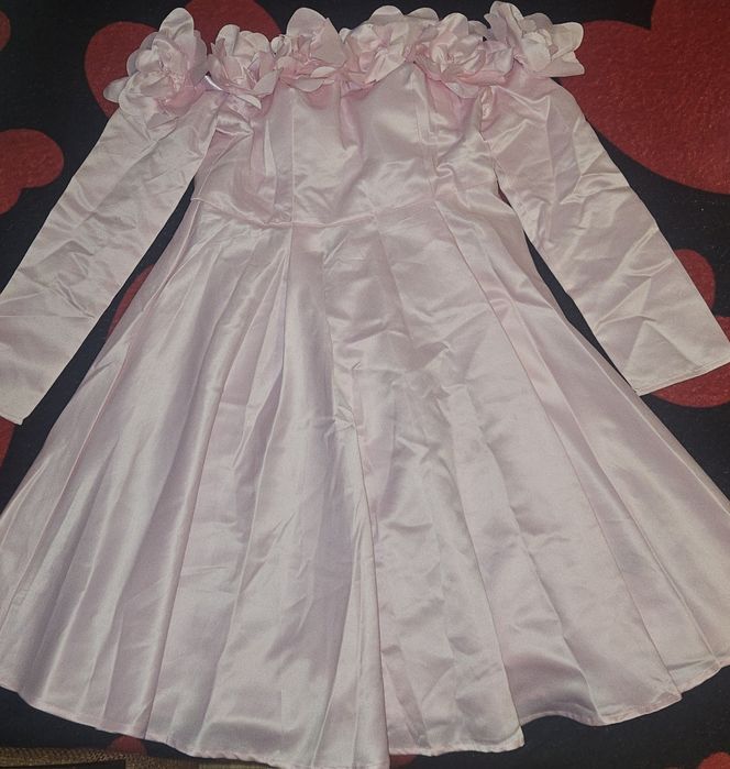 Vând rochie elegantă