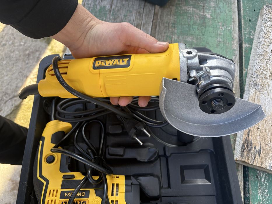 Разпродажба на машини и инструменти