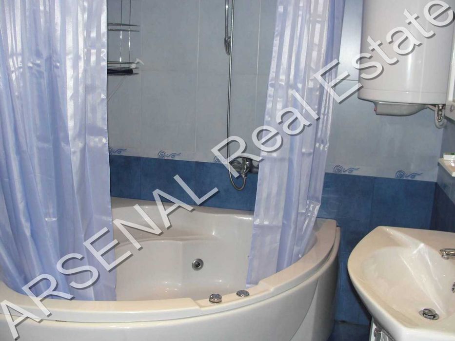 Дава се под наем Тристаен апартамент в София, Медицинска академия - 115 кв.м за 1150 € - Снимка #5