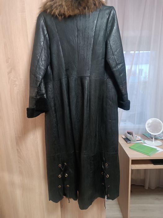 Кожаная дубленка
