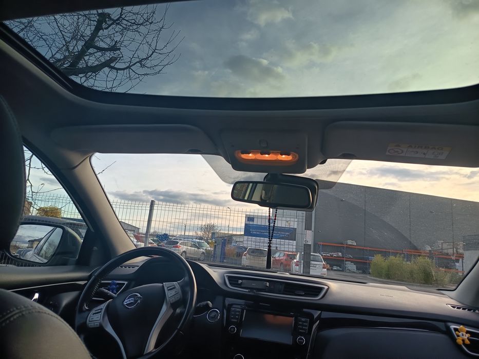 Nissan Qashqai j11 Tekna 1.6 130 cp