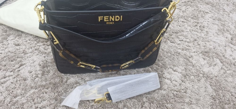 Новая сумка Fendi