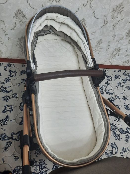 Продаëтся коляска