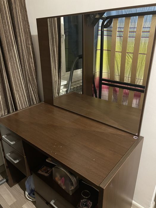 Продам спальный гарнитур