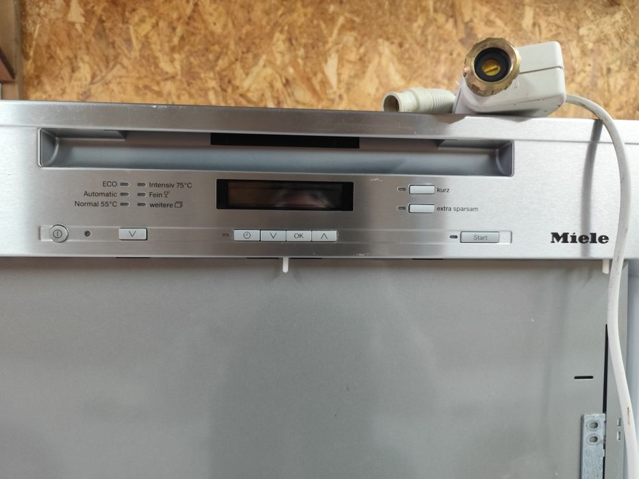 Masina de spalat vase Miele incorporabil