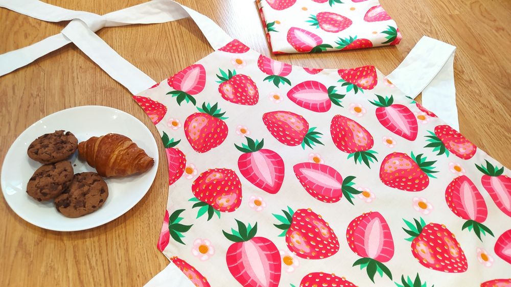 Детски готварски комплект престилка и шапка