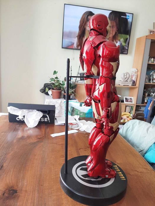 Железният човек -