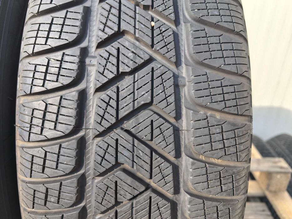 225/65/17 Пирели ДОТ 2022 г - Като нови !