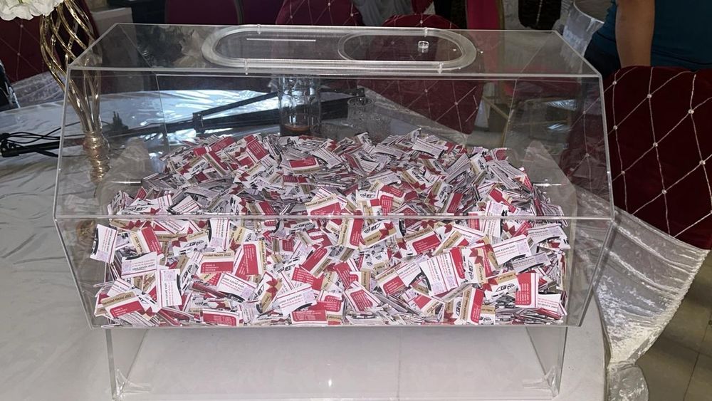 Продам шарики для розыгрыша.