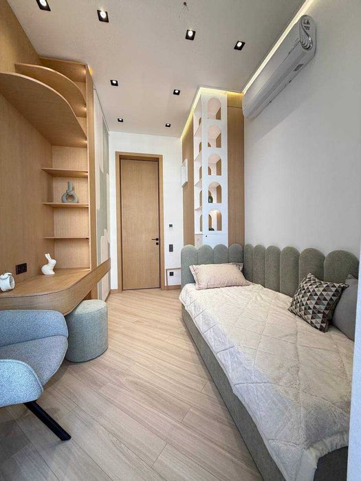 ЖК Infinity ул.С.Азимова 145 шк 4-комн 8/15 106 м² евроремонт меб/тех