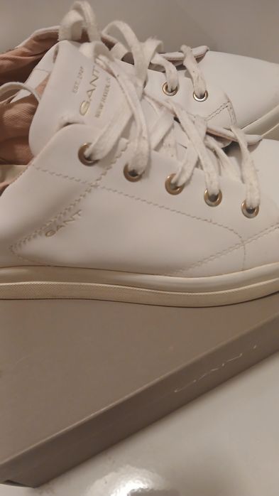 Дамски кецове Gant за 10лв