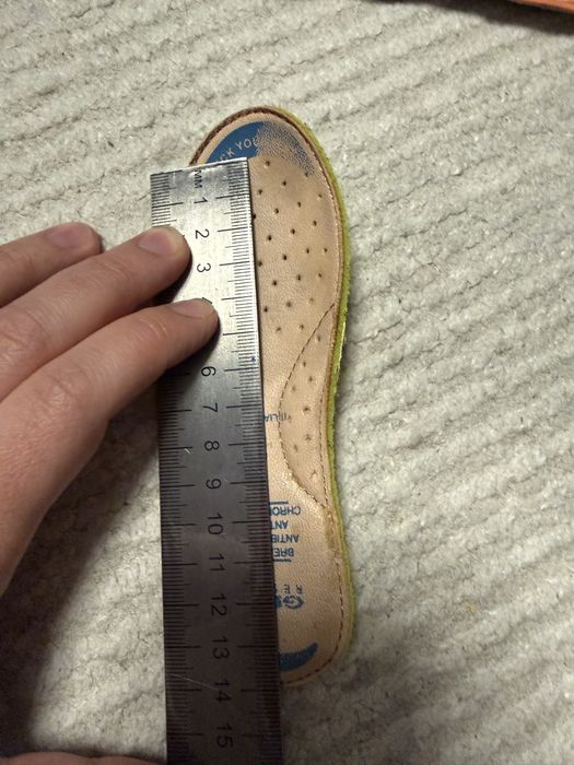 Кроссовки детские