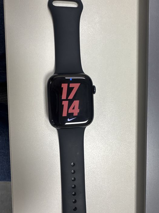 Продам Apple watch 9,45mm