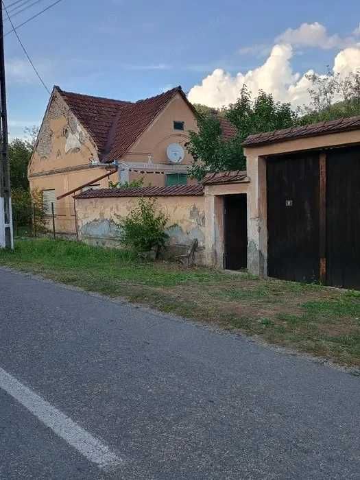 Casa cu gradina 2ha intravilan